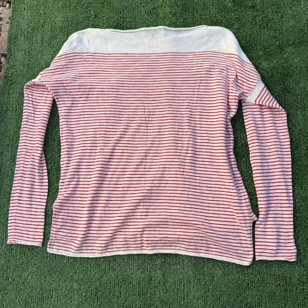 Vince. Boatneck rolled hem ivory and red Striped Long Sleeve Sweater, size small - Picture 2 of 5